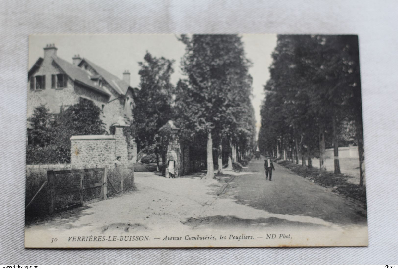 Verrières le Buisson, avenue Cambacérès, les peupliers, Essonne 91