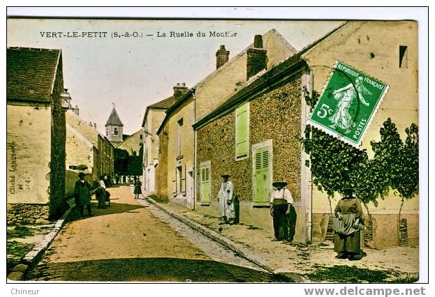 VERT LE PETIT LA RUELLE DU MOUTIER