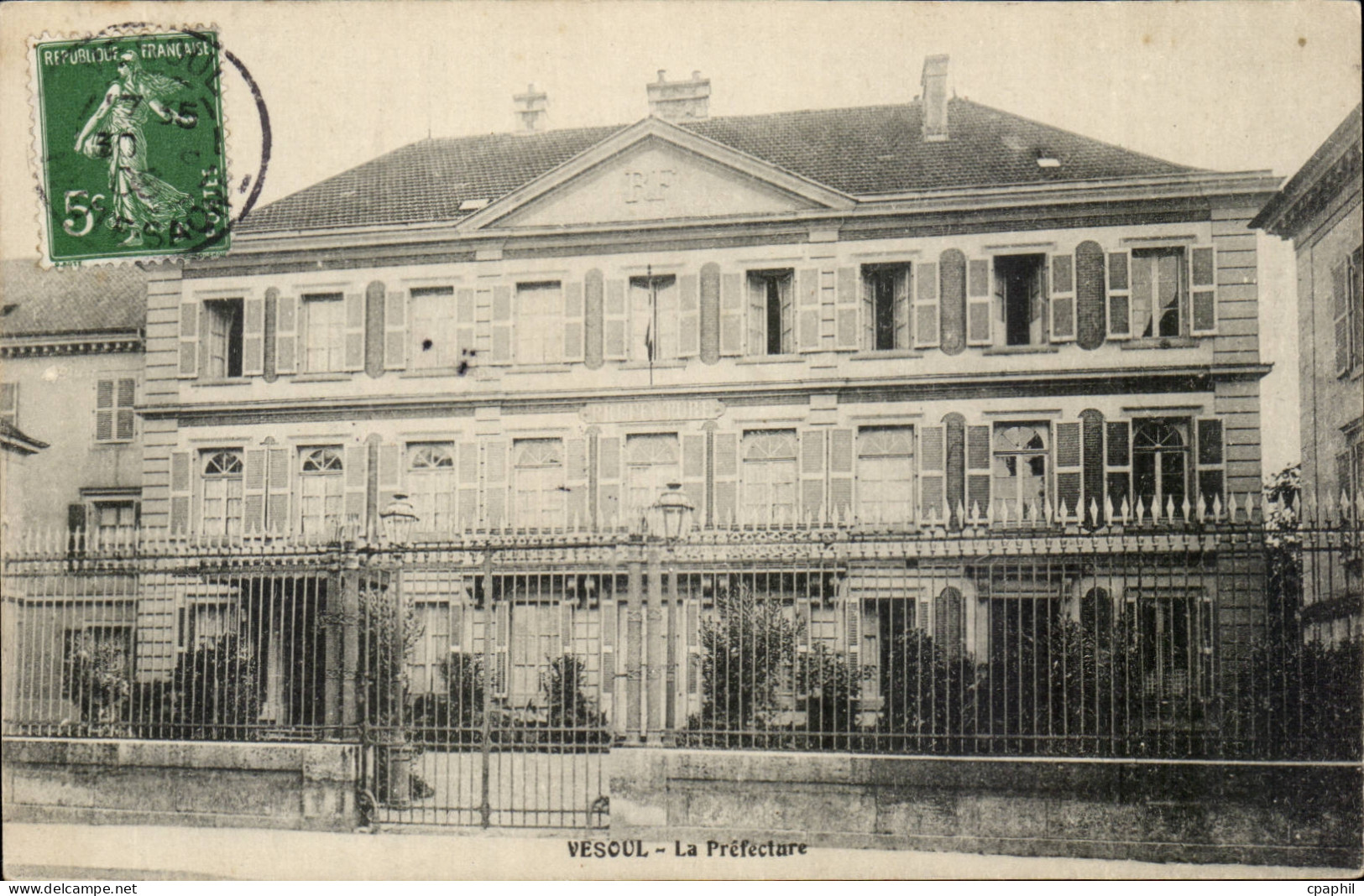 VEsoul CPA La prefecture
