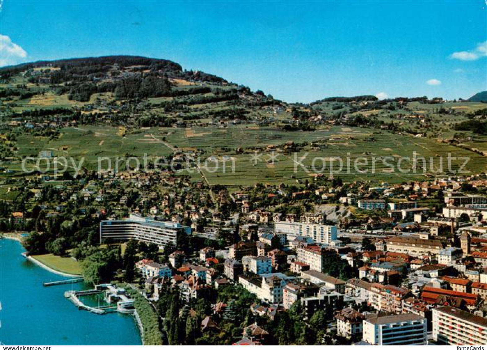 Vevey VD Batiment Nestle Corseaux Chardonne et Mont Pelerin Vue aerienne