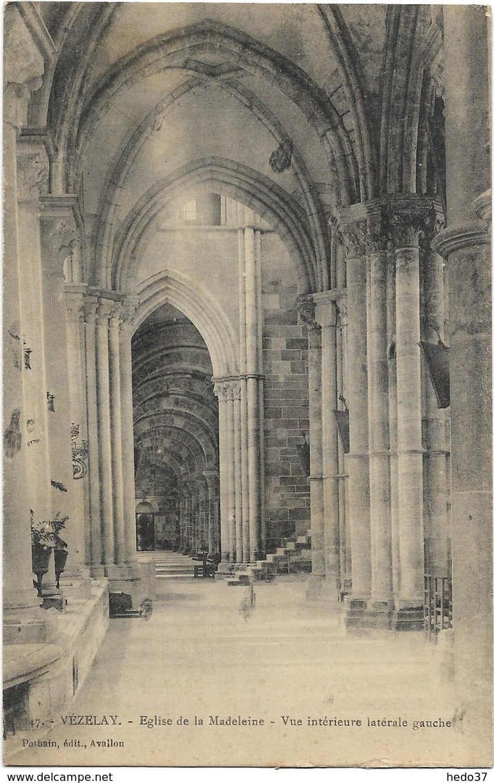 Vezelay - Eglise de la Madeleine - Vue intérieure latérale gauche
