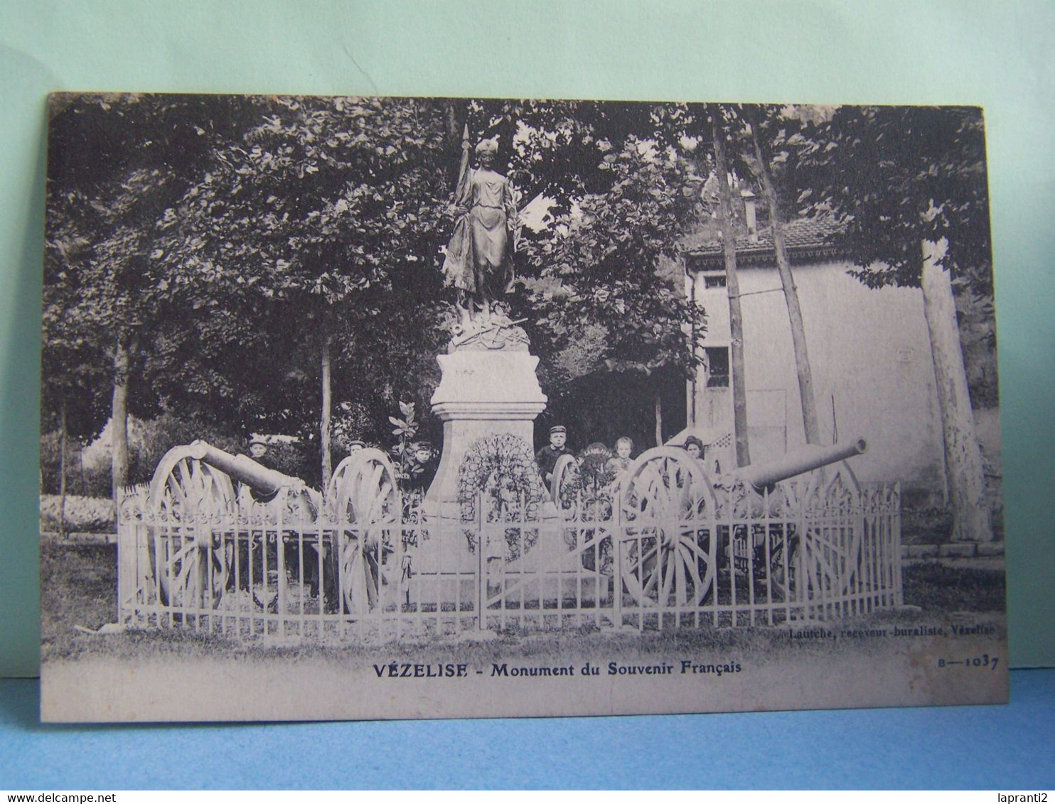 VEZELISE (MEURTHE ET MOSELLE) MONUMENT DU SOUVENIR FRANCAIS.