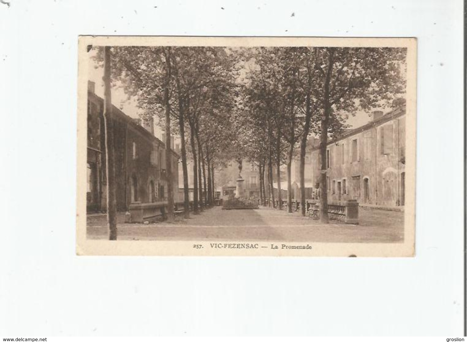 VIC FEZENSAC 257 LA PROMENADE