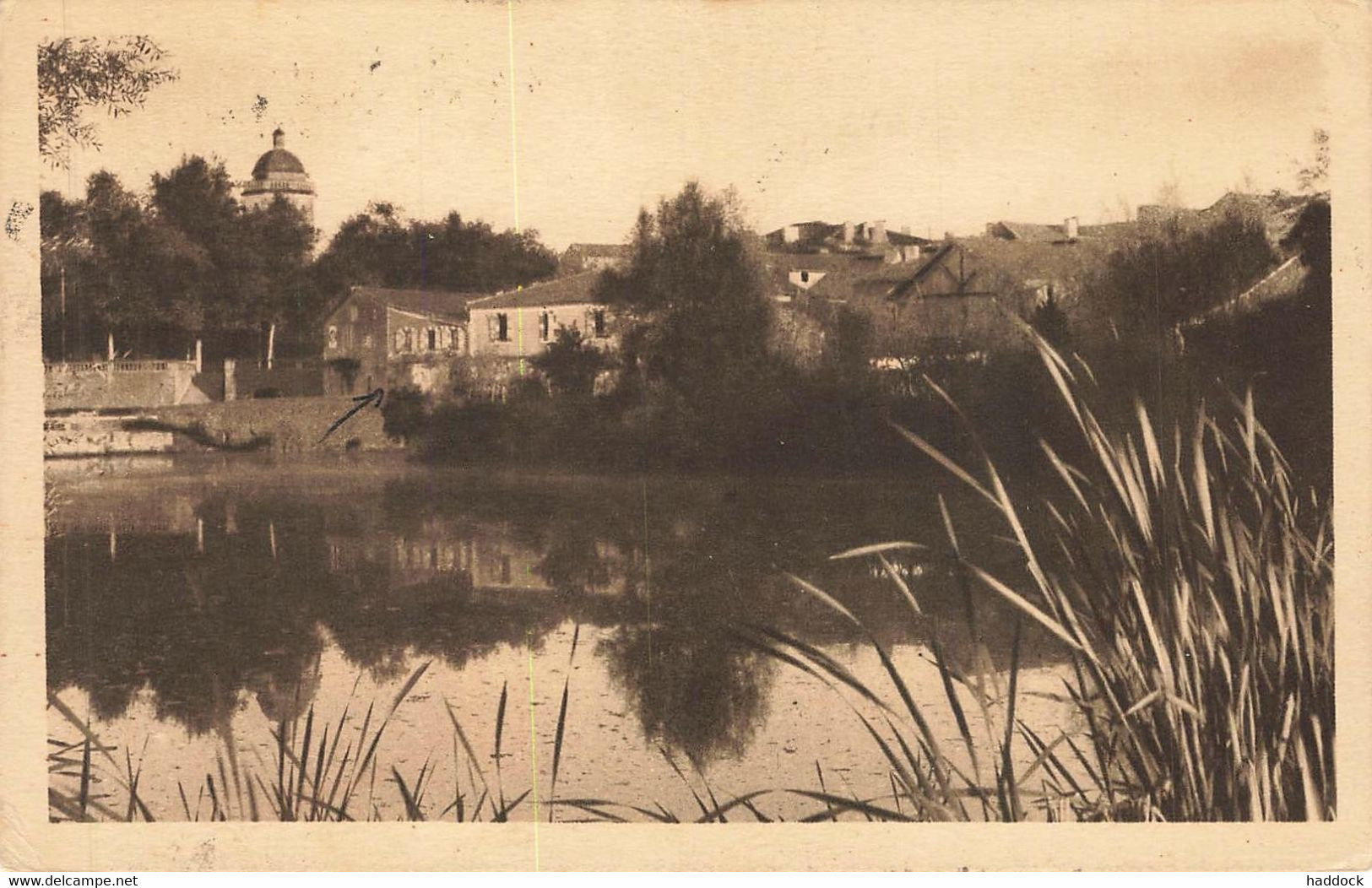 VIC FEZENSAC : L'ETANG