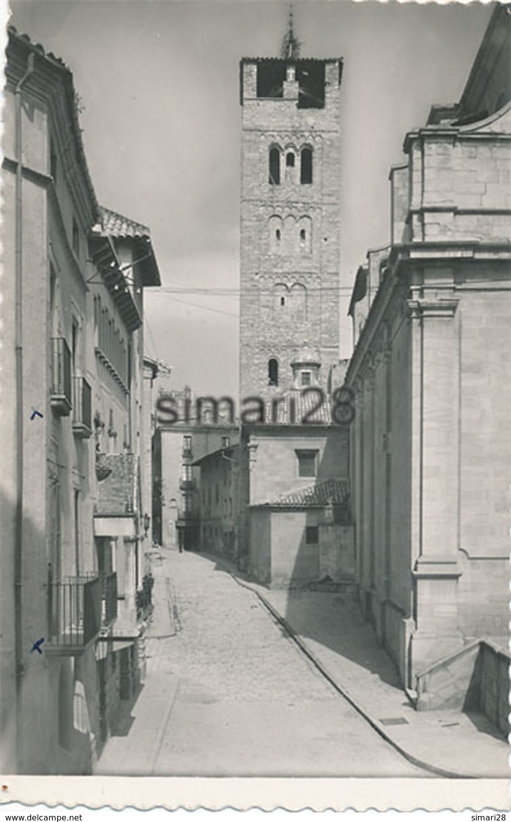 VICH - N° 16 - CAMPANARIO ROMANICO