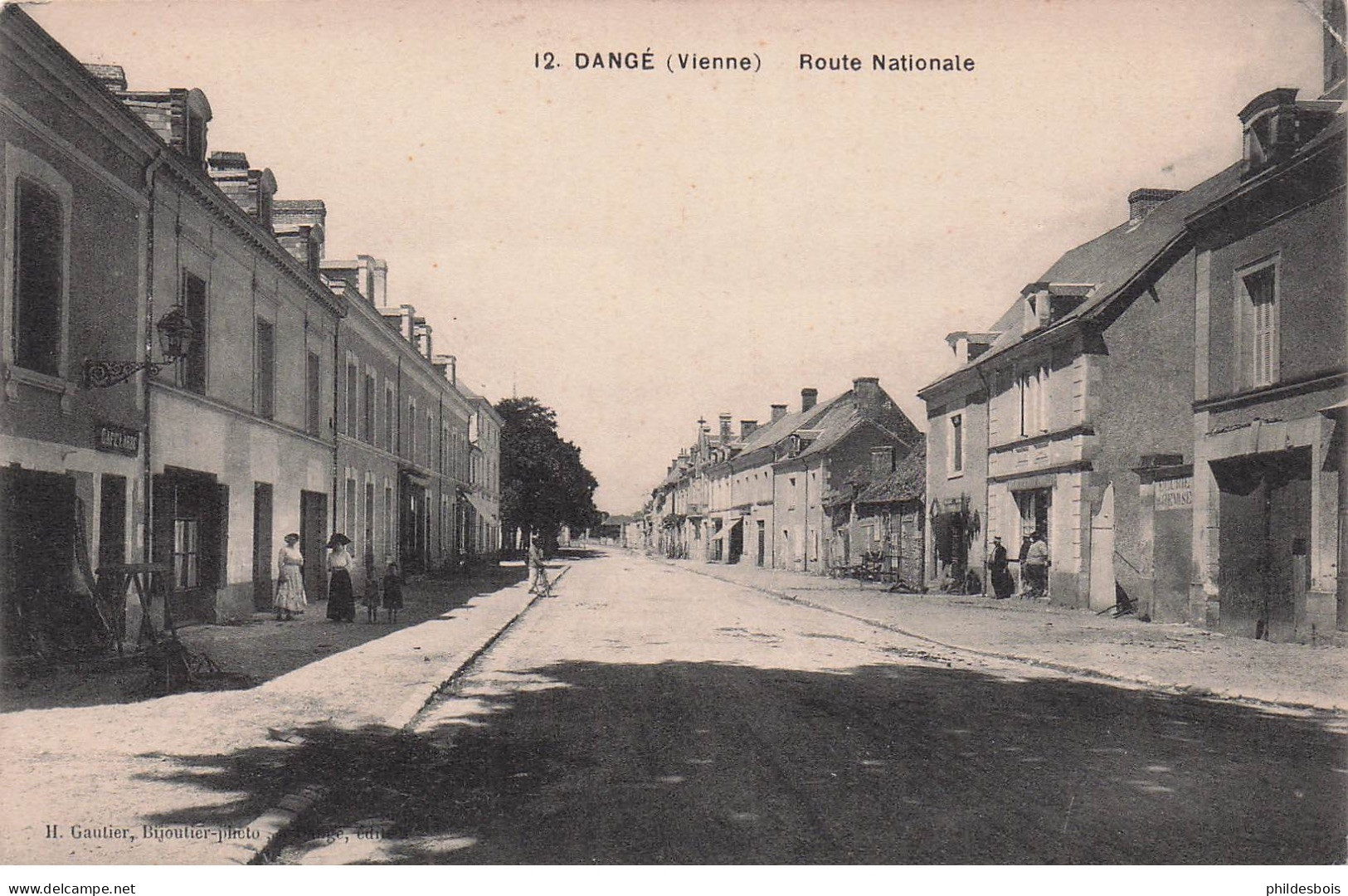 VIENNE  DANGE- SAINT ROMAIN   route nationale