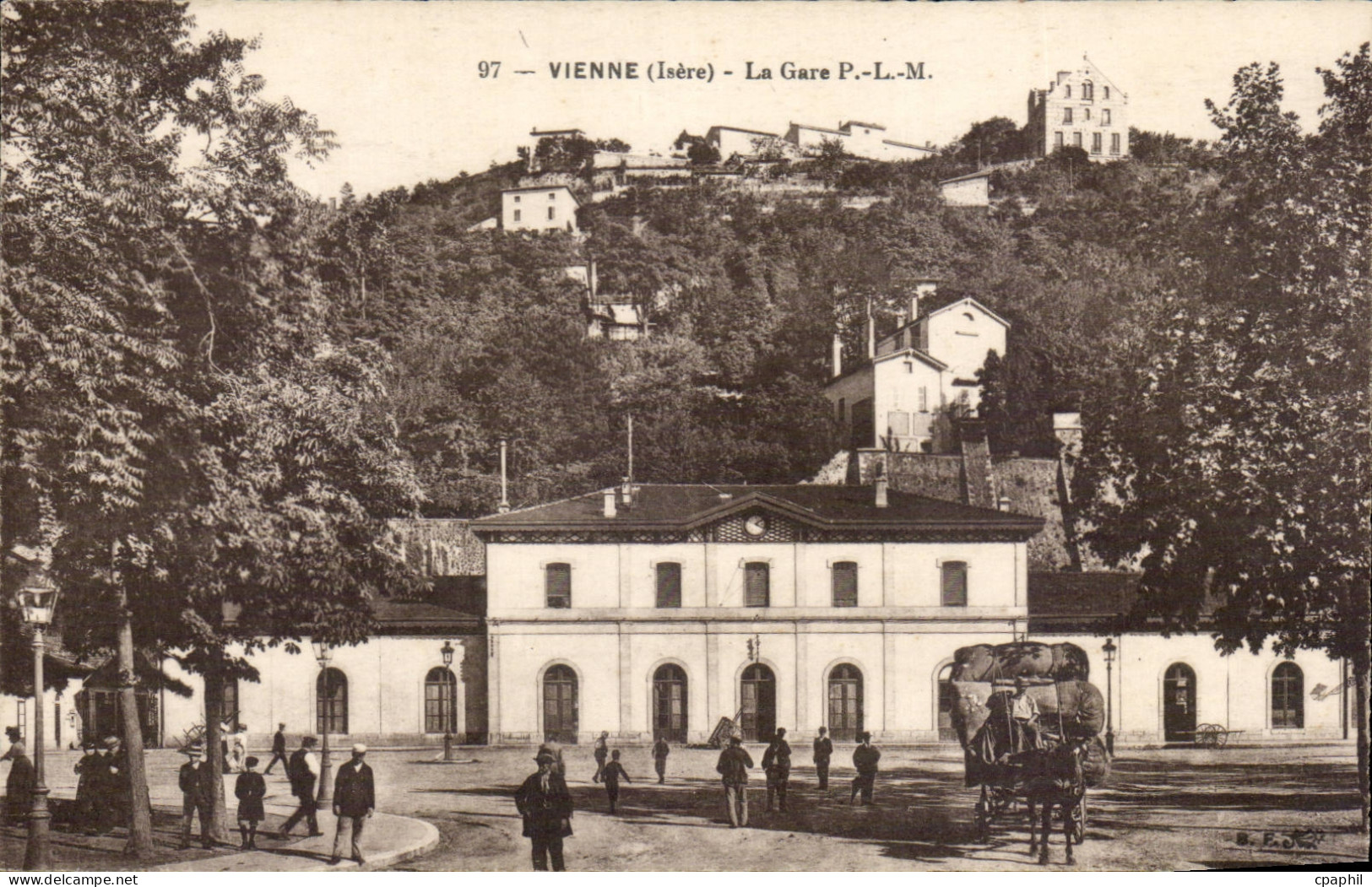 Vienne - La Gare - CPA