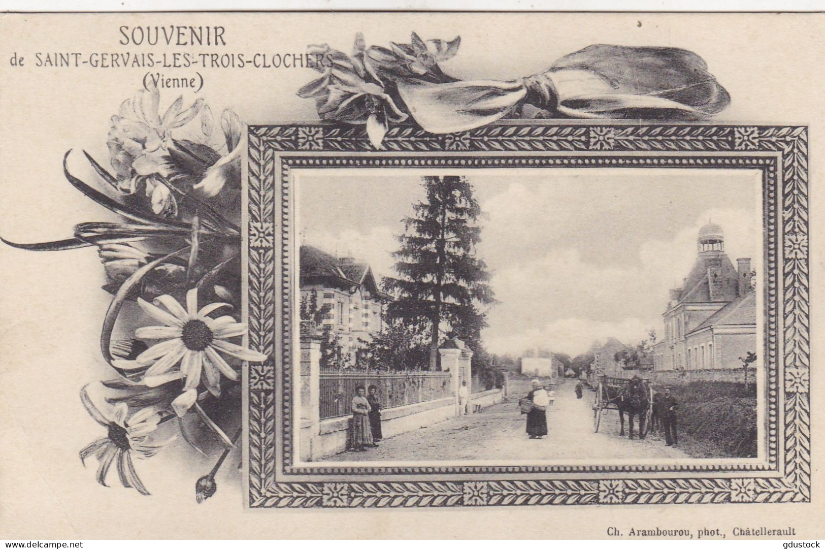 Vienne - Souvenir de Saint-Gervais-les-Trois-Clochers