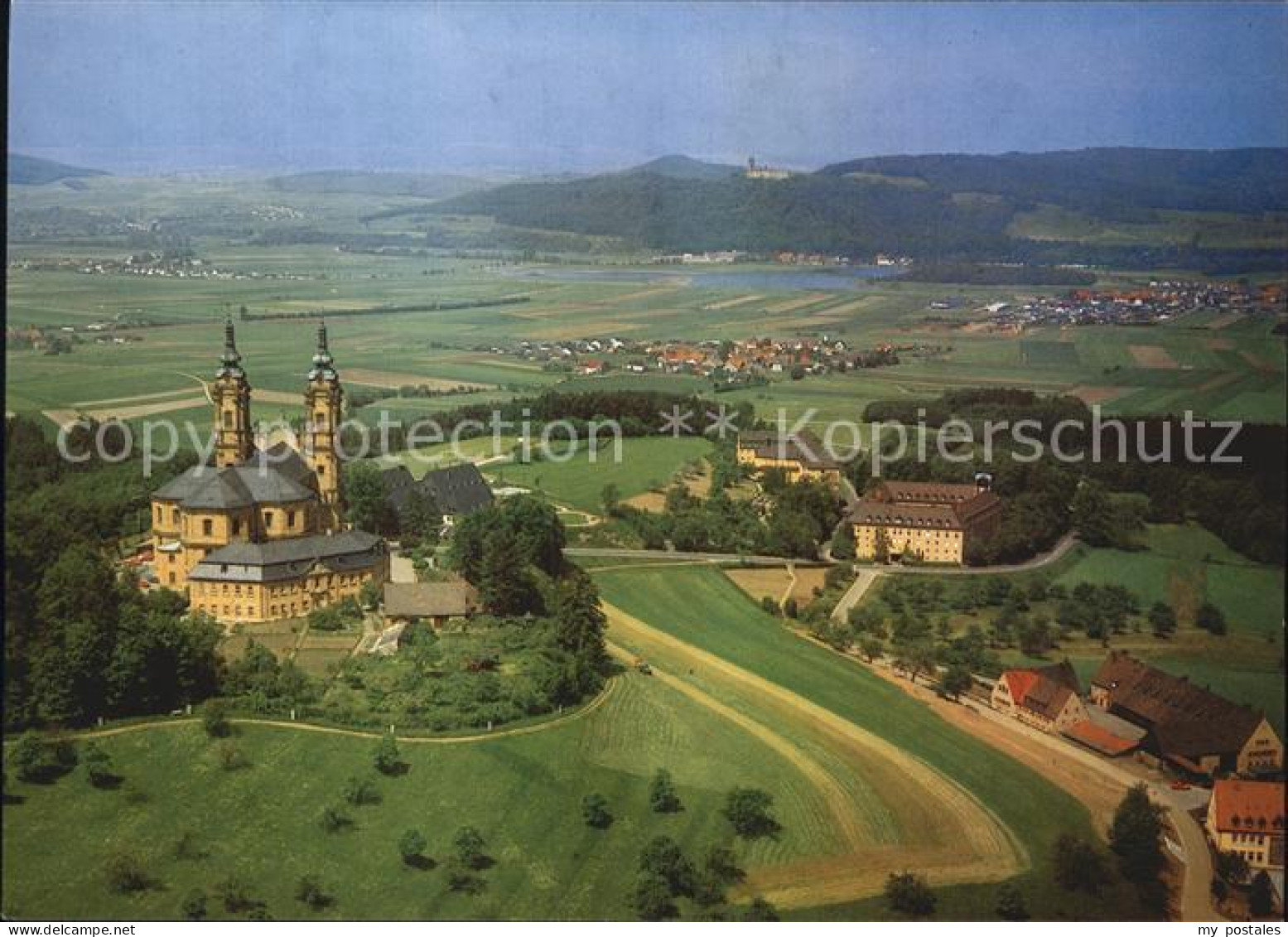 Vierzehnheiligen Basilika Blick ins Maintal