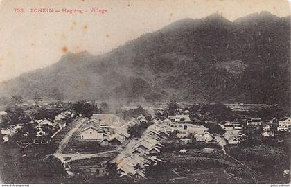 Viet Nam - HAGIANG - Le village - Ed. P. Dieulefils 753