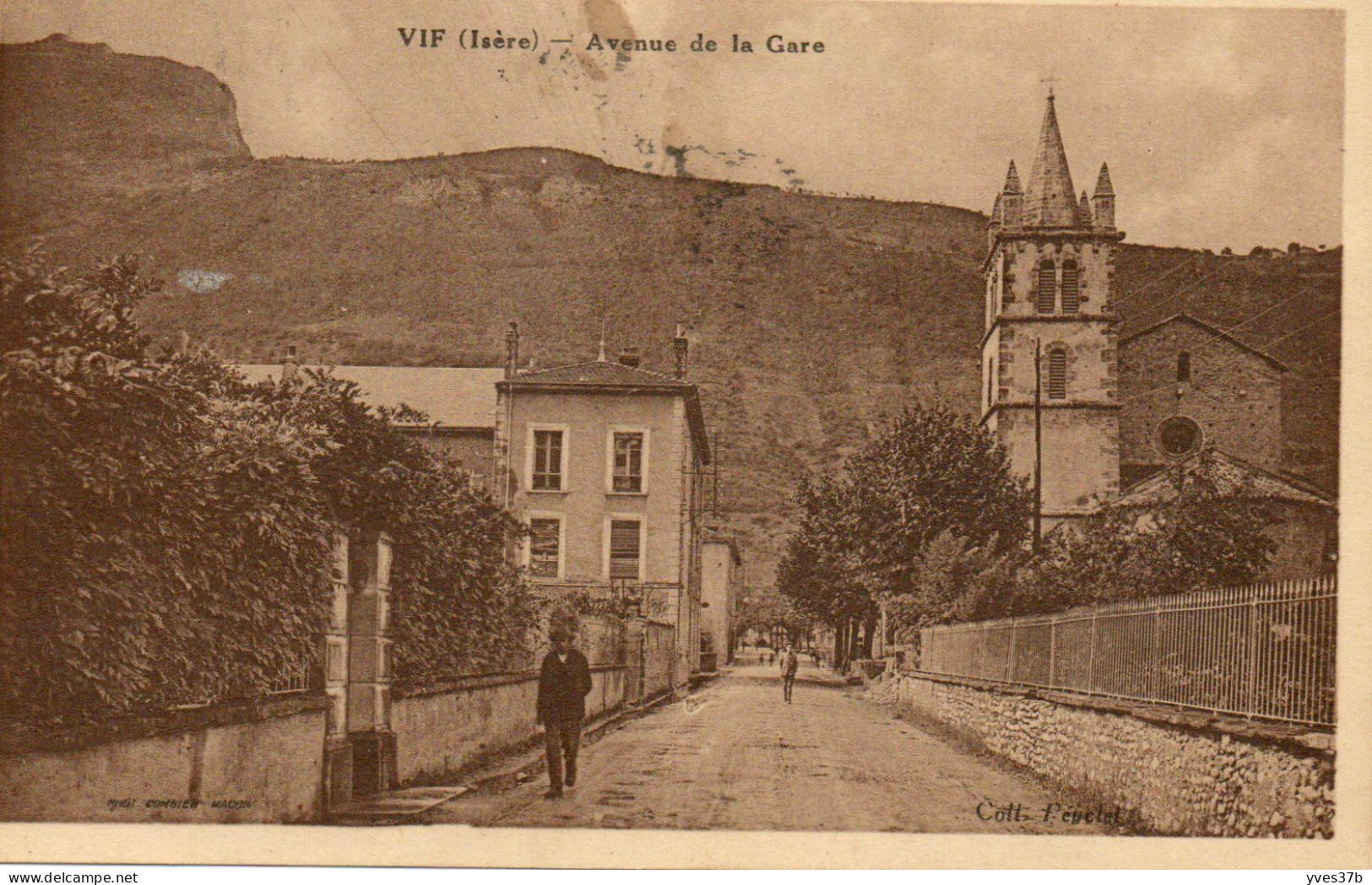 VIF (Isère) 38 "Avenue de la Gare - TTB -