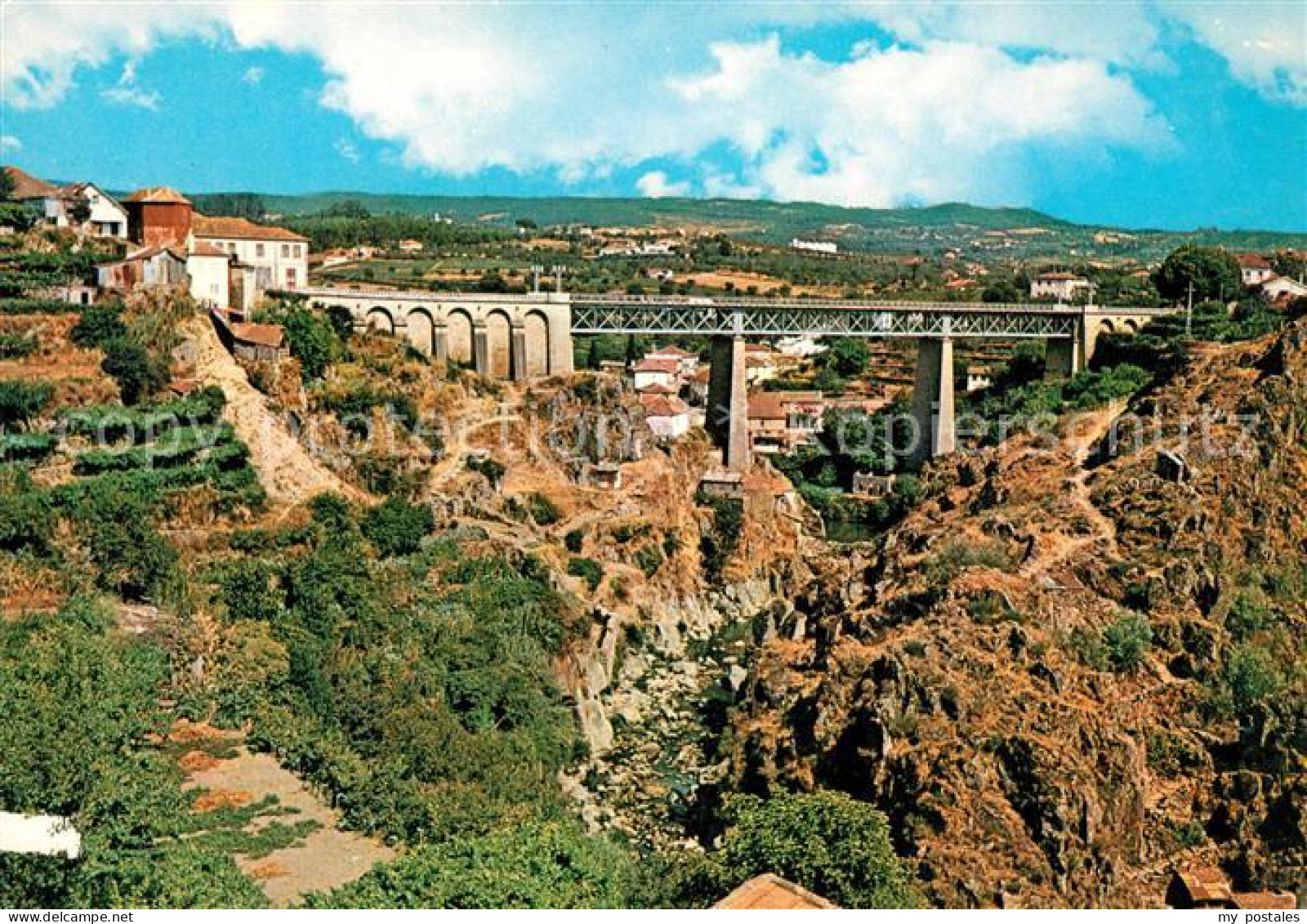 Vila Real Ponte rodoviaria sobre o Corgo Bruecke Fliegeraufnahme