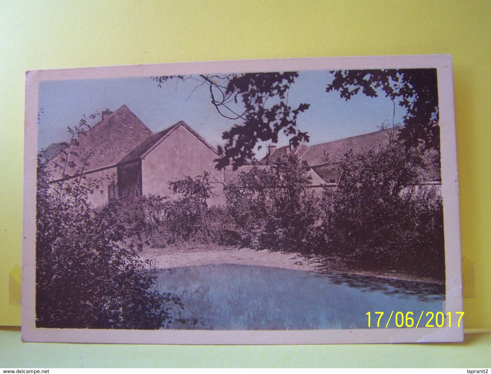 VILLEBOUGIS (YONNE) UN COIN DU PAYS.