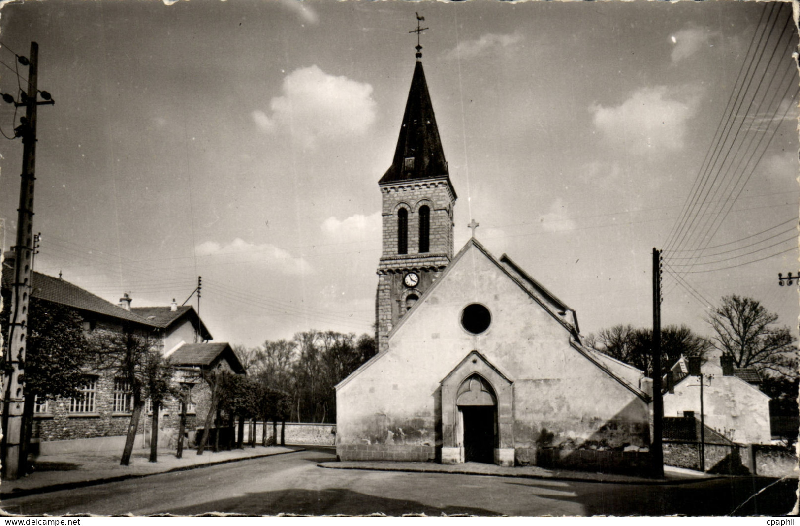 Villecresnes CPM L'eglise