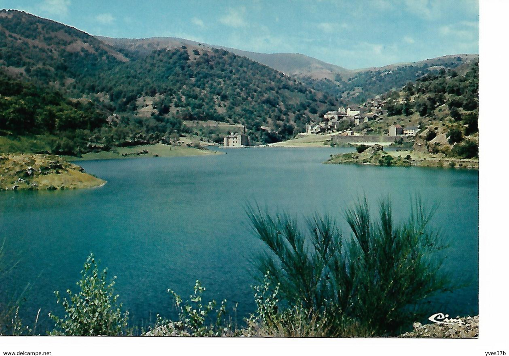 VILLEFORT - Lac et Château de Castanet