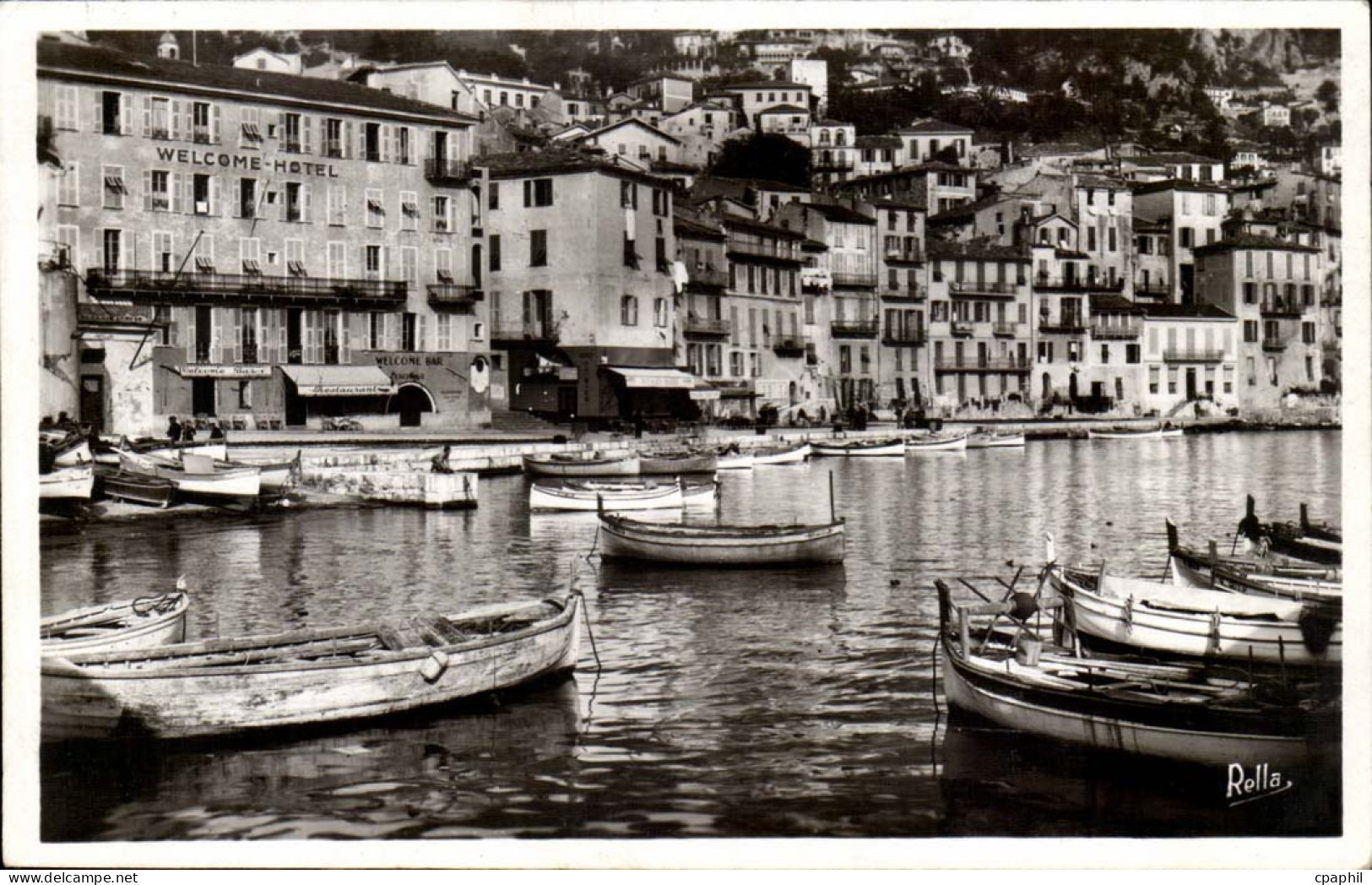 Villefranche sur mer CPA Le port et le quai Courbet
