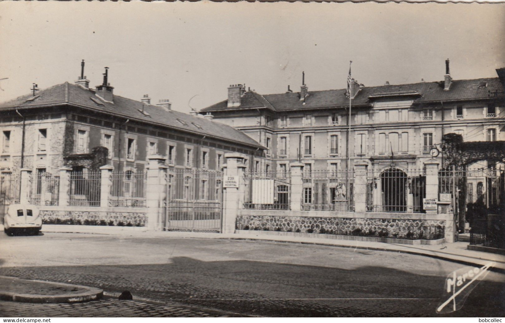 VILLEJUIF (Val-de-Marne): Asile de Villejuif