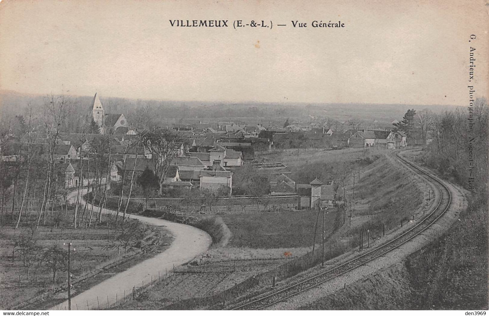 VILLEMEUX-sur-EURE (Eure-et-Loir) - Vue Générale - Voie ferrée