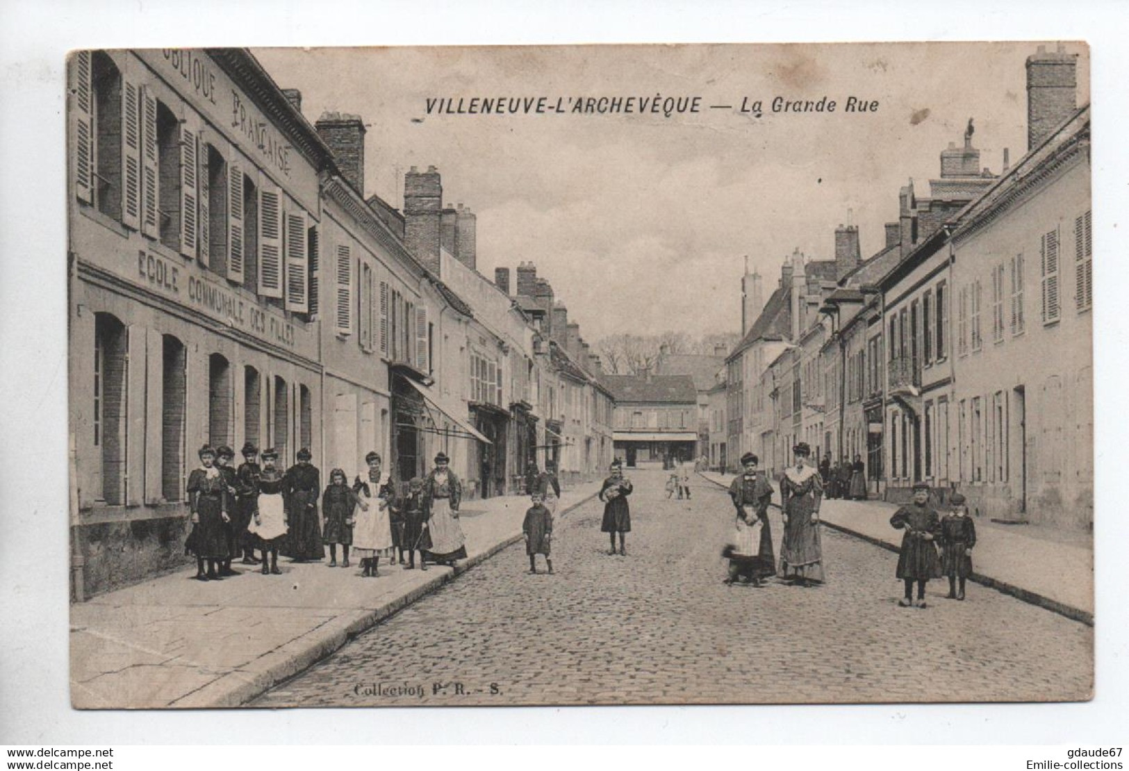 VILLENEUVE L'ARCHEVEQUE (89) - LA GRANDE RUE