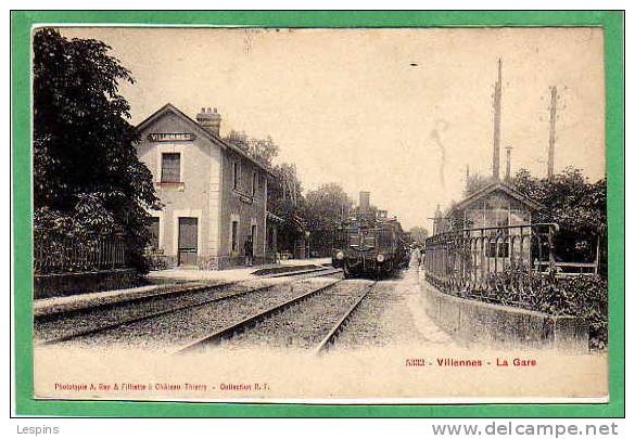 VILLENNES sur SEINE --  La Gare