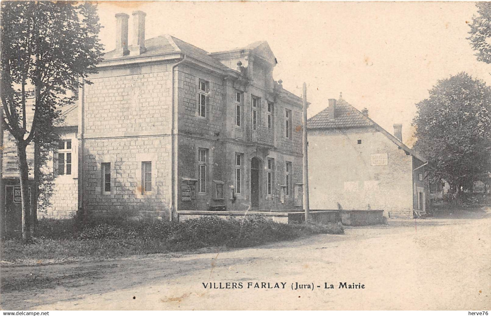 VILLERS FARLAY - la Mairie
