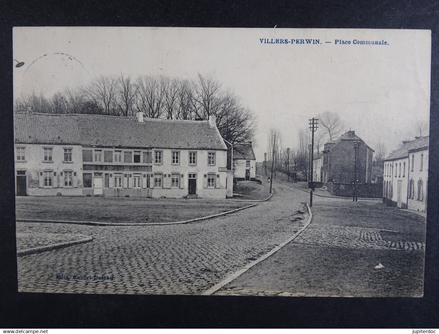 Villers-Perwin Place Communale
