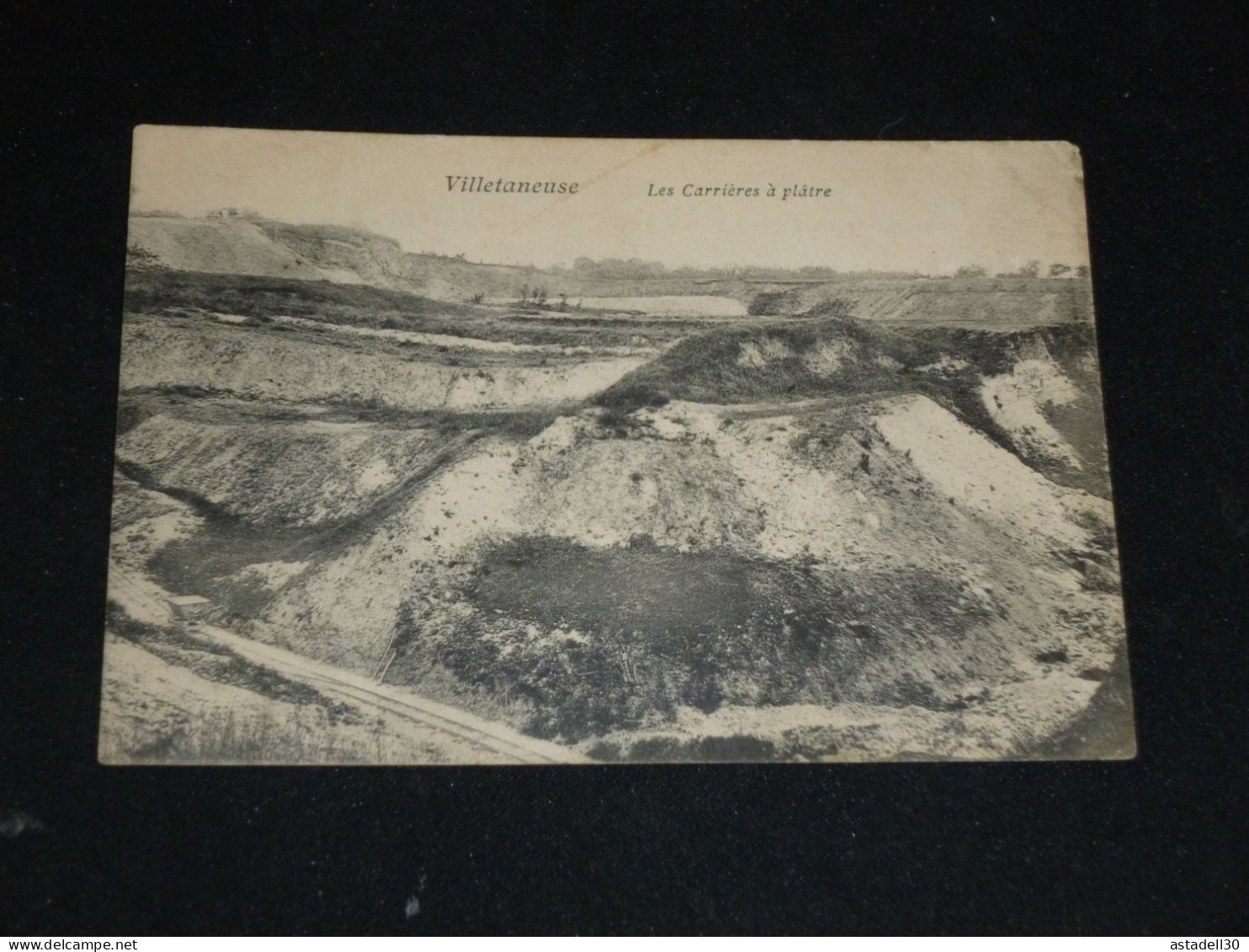 VILLETANEUSE , les carrieres a plare .................. 28114