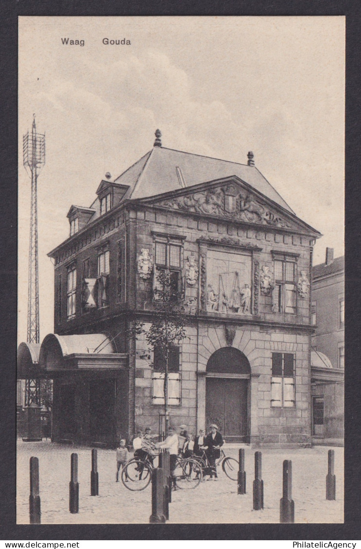 Vintage Postcard Netherlands Gouda Waag