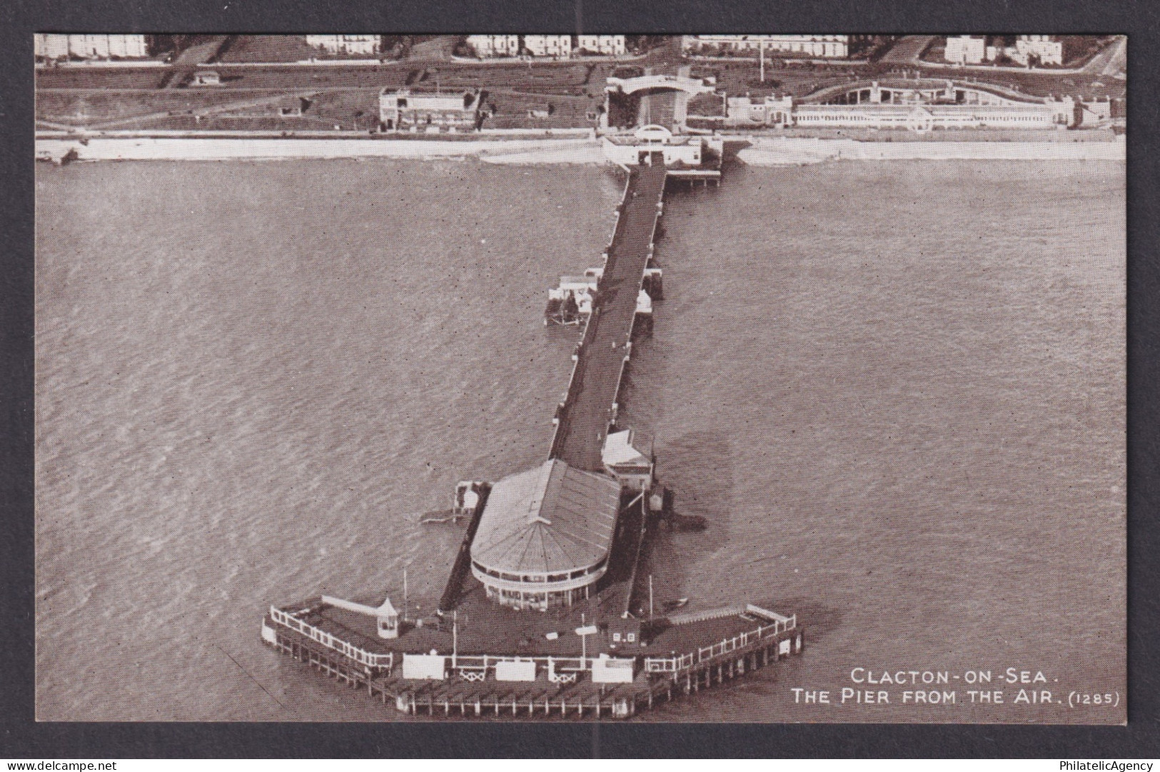 Vintage Postcard United Kingdom Clacton-On-Sea Pier