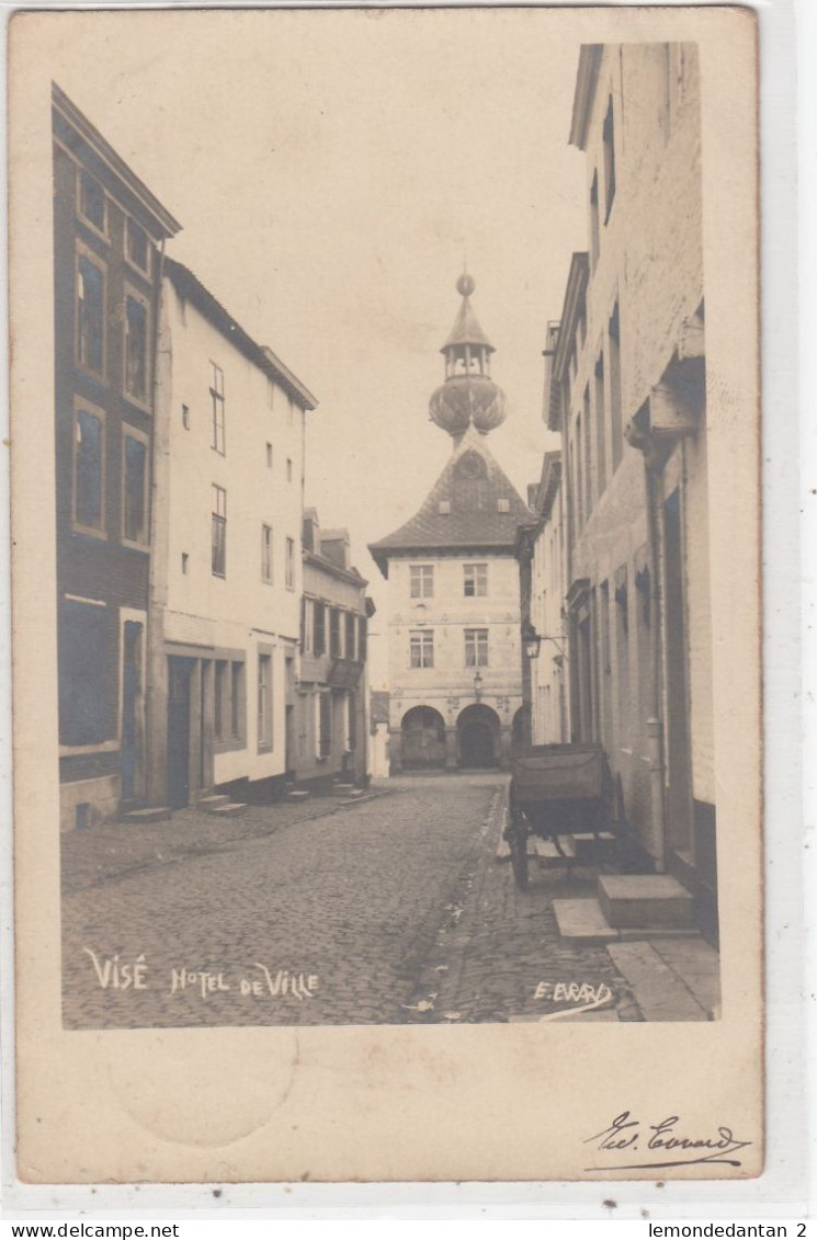 Visé. Hotel de Ville. *