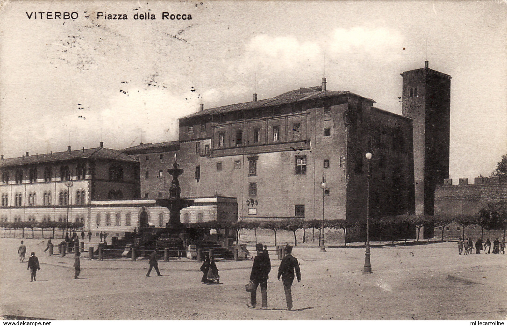 #VITERBO: PIAZZA DELLA ROCCA