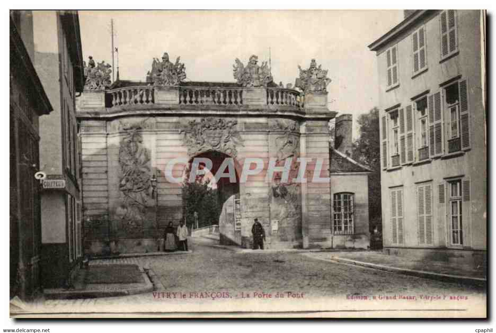 Vitry le Francois CPA La porte du pont