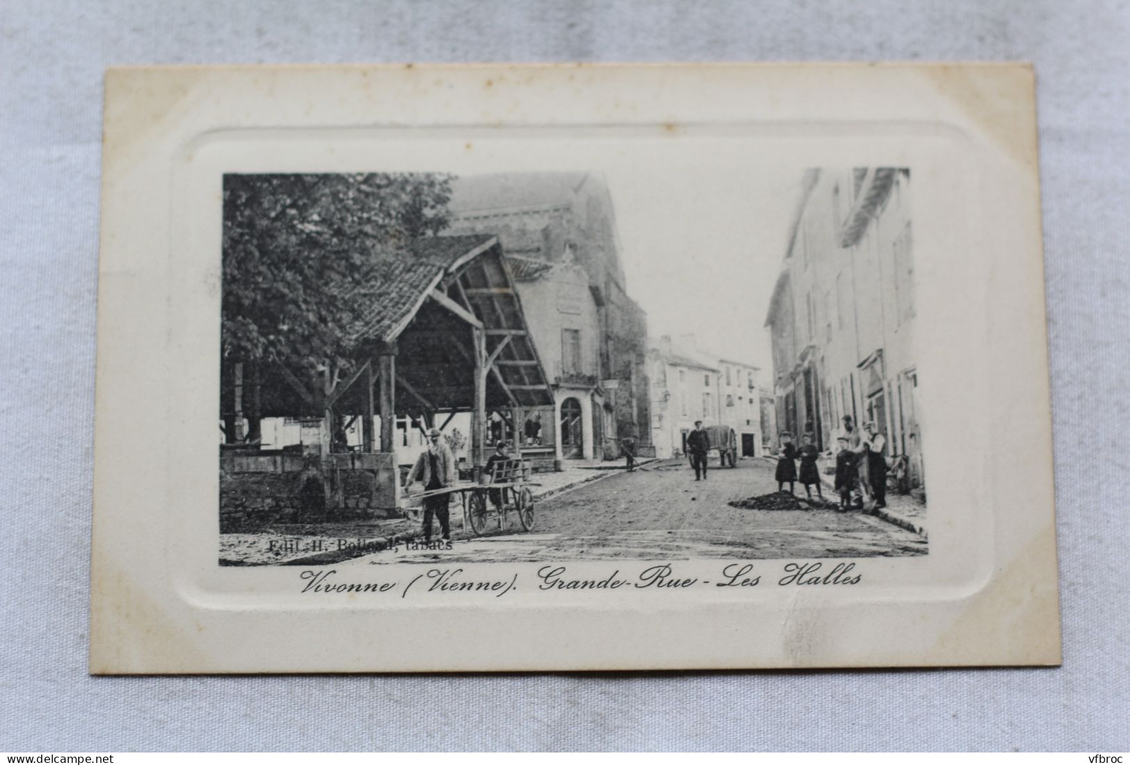Vivonne, Grande rue, les halles, Vienne 86