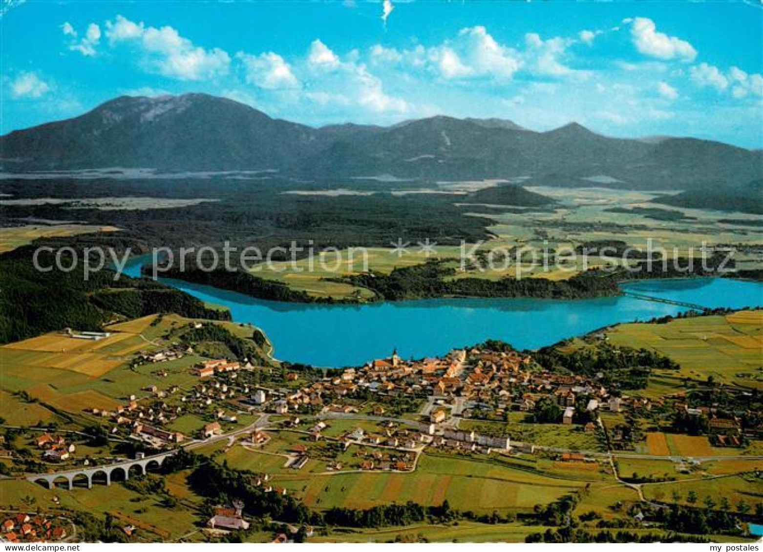 Voelkermarkt Fliegeraufnahme mit Stausee und Petzen