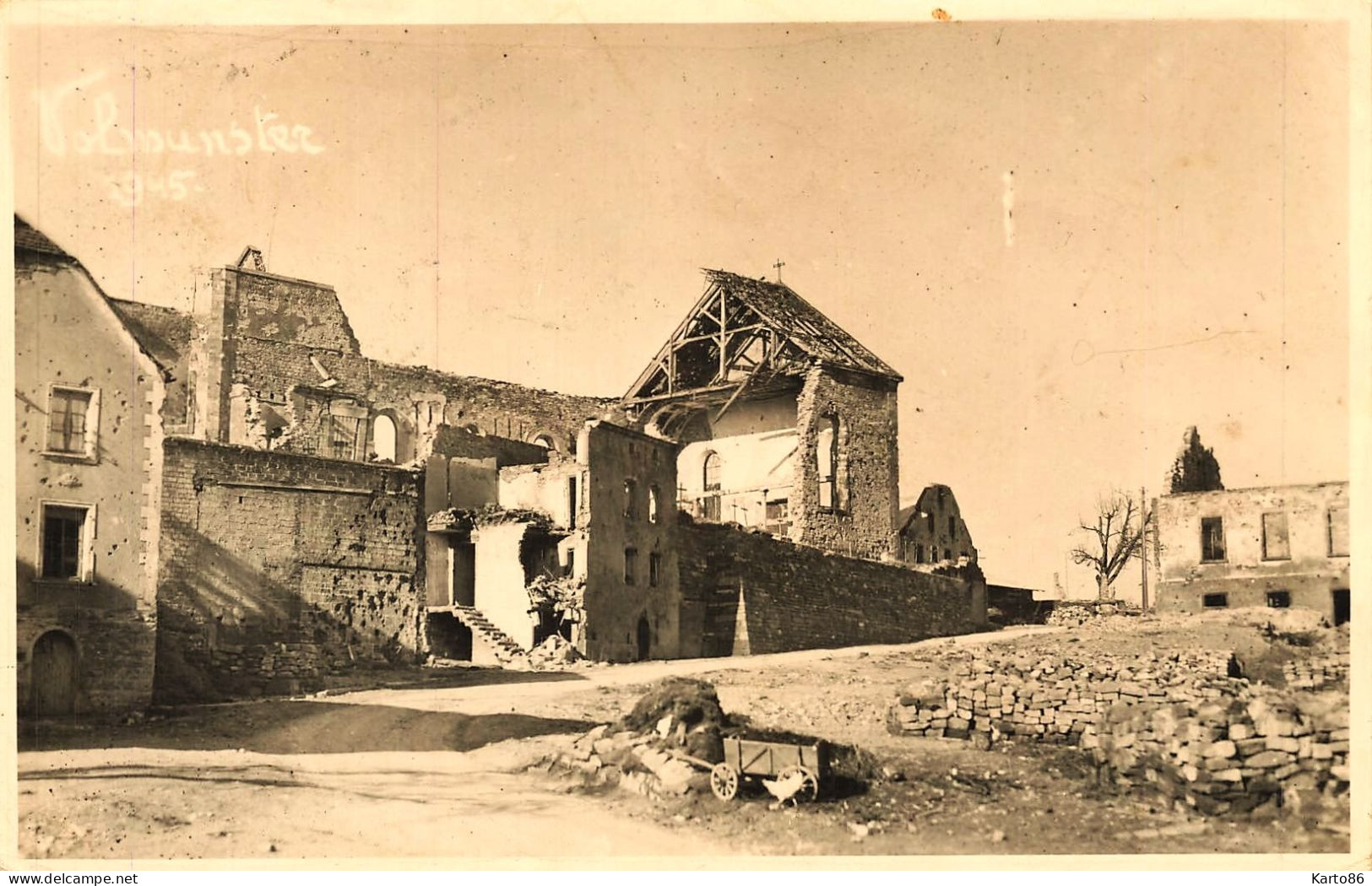 volmunster , moselle * carte photo * le village 1945 * bombardé bombardements ww2 guerre 39/45 war
