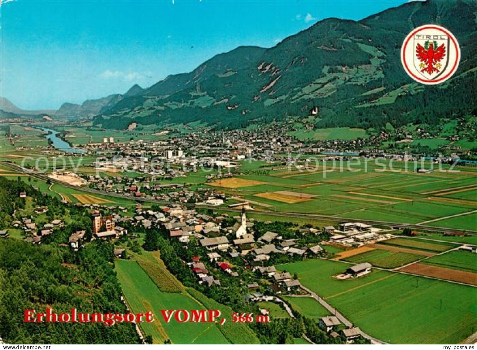 Vomp Tirol Fliegeraufnahme mit Karwendelgebirge