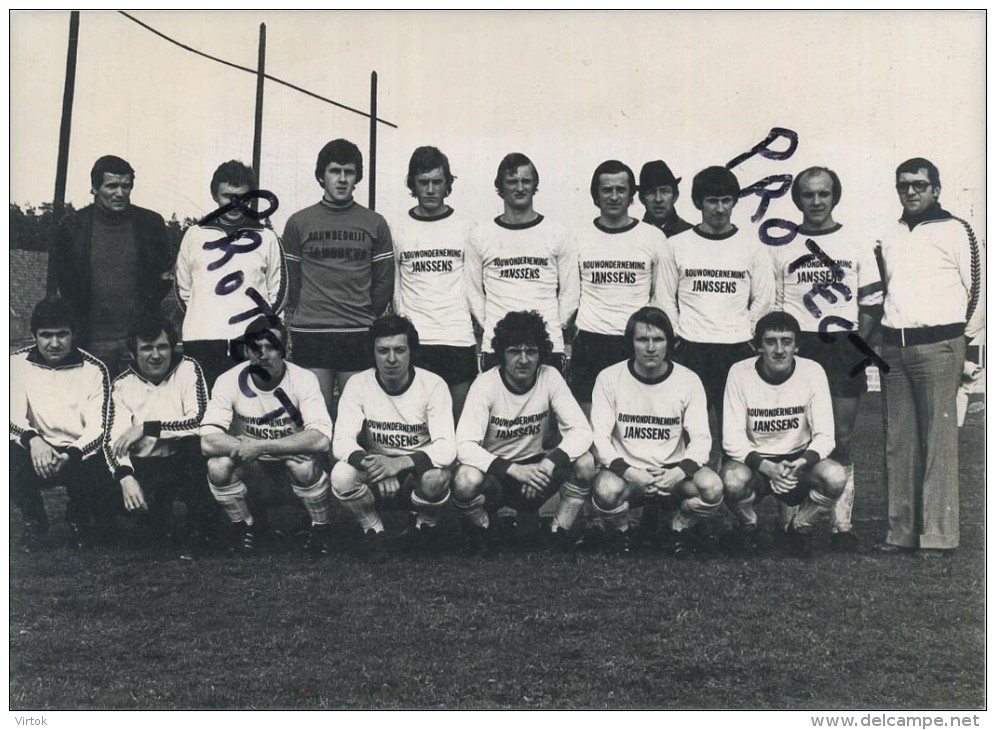 Vorselaar : persfoto 1977 :  zie verso voor detail   ( 18 x 13 cm )