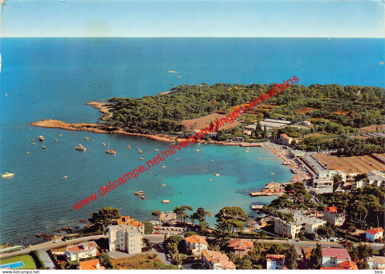 Vue aérienne du Cap et de la plage de la Garoupe - Cap d'Antibes - La Garoupe - (6) Alpes Maritimes