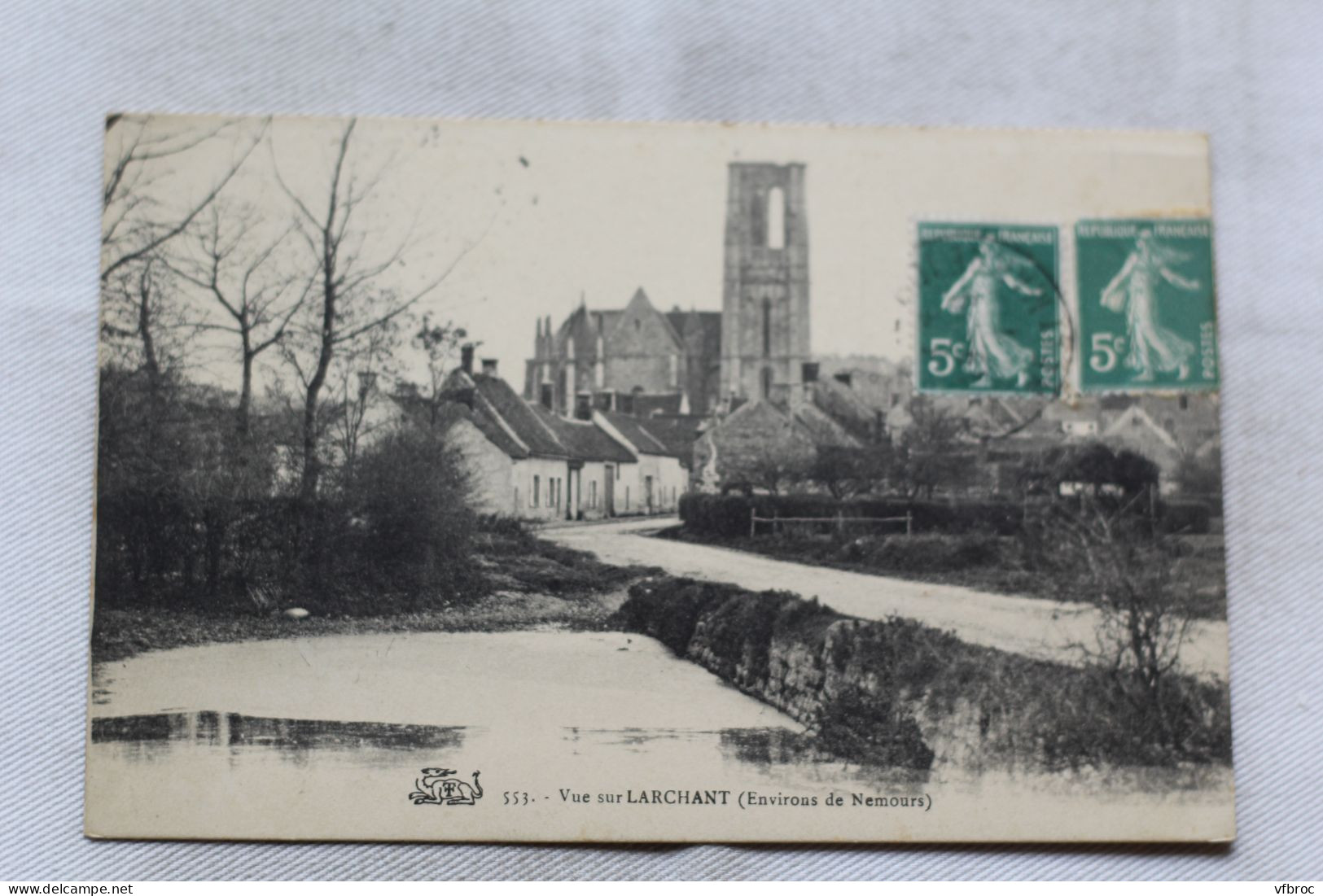 vue sur Larchant, environs de Nemours, Seine et Marne 77
