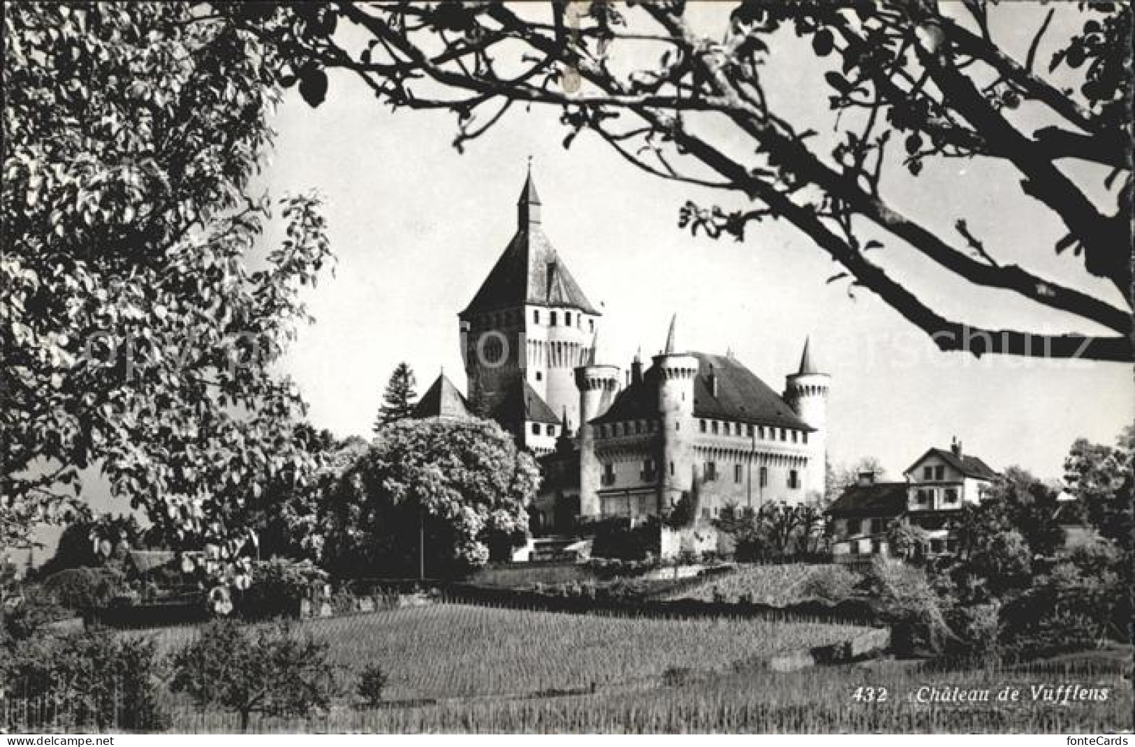 Vufflens-le-Chateau Chateau