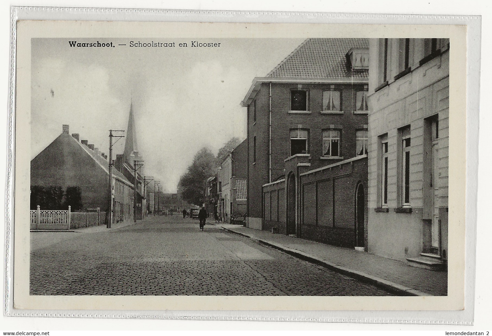 Waarschoot. Schoolstraat en Klooster. *