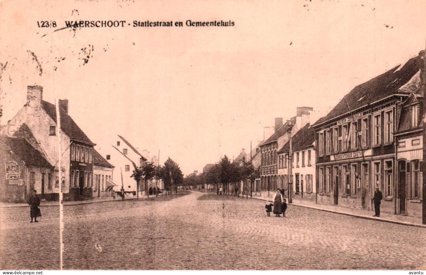 WAARSCHOOT / STATIESTRAAT EN GEMEENTEHUIS