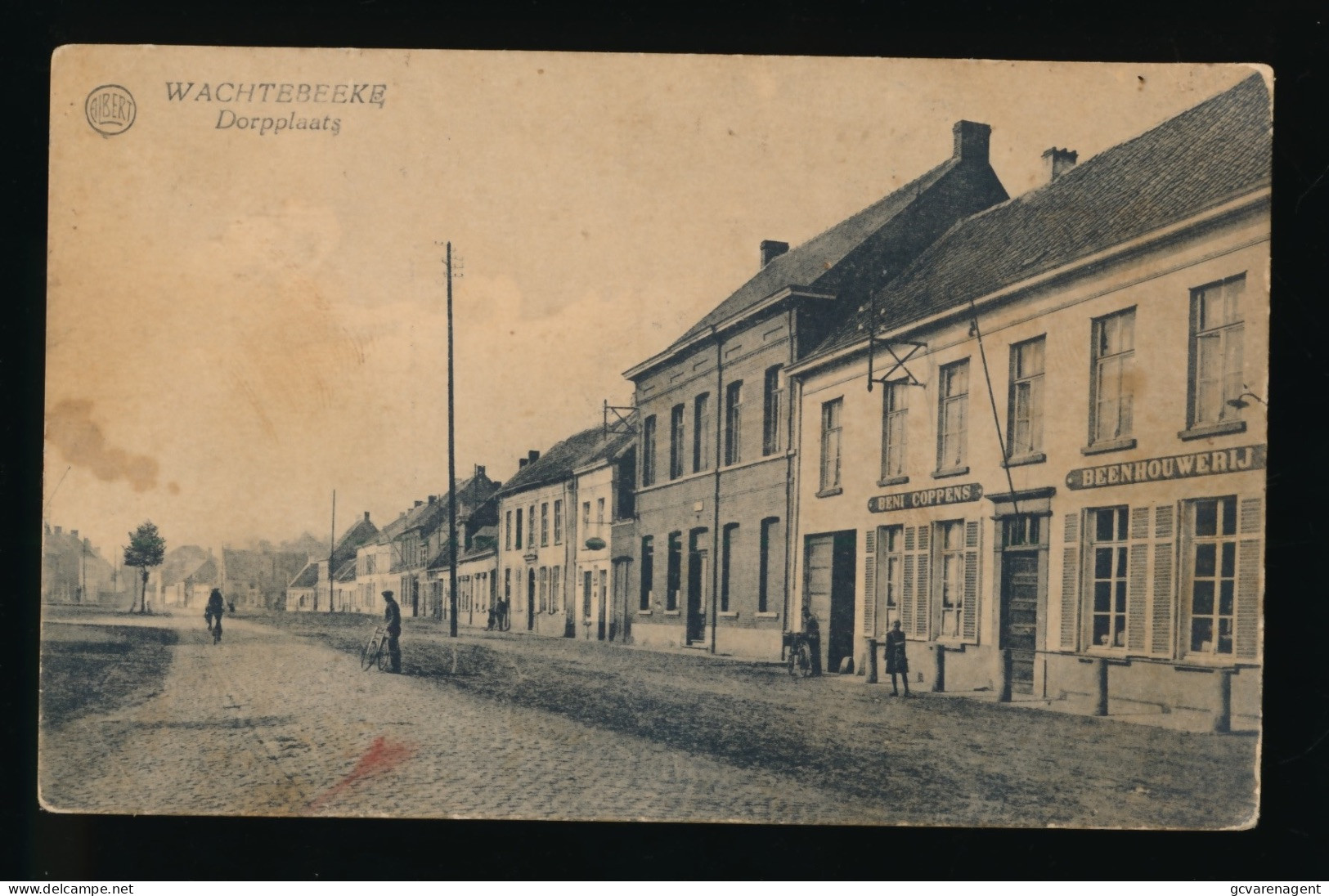 WACHTEBEKE   DORPPLAATS.   RECHTS BEENHOUWERIJ  & BEN COPPENS.