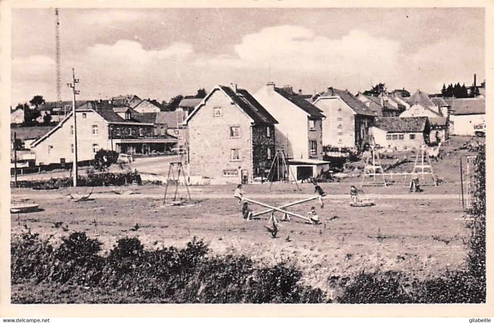 WAIMES - WEISMES-  plaine de jeux et rue d'Eupen