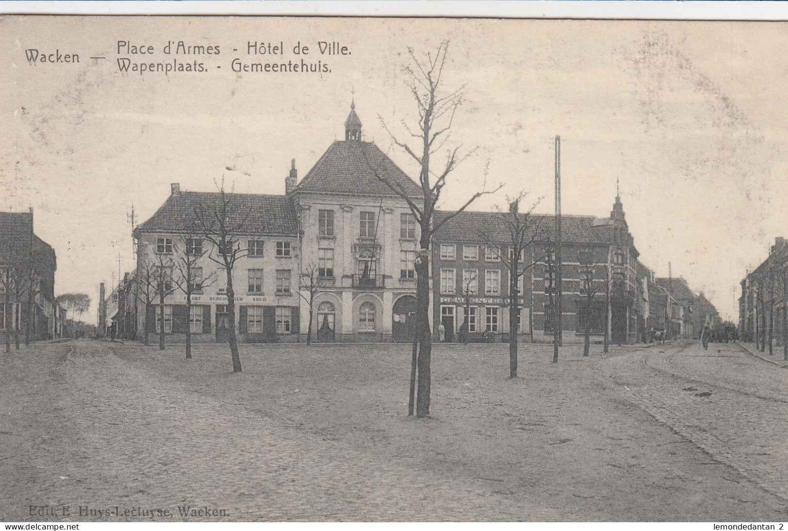 Wakken - Wacken - Wapenplaats - Gemeentehuis