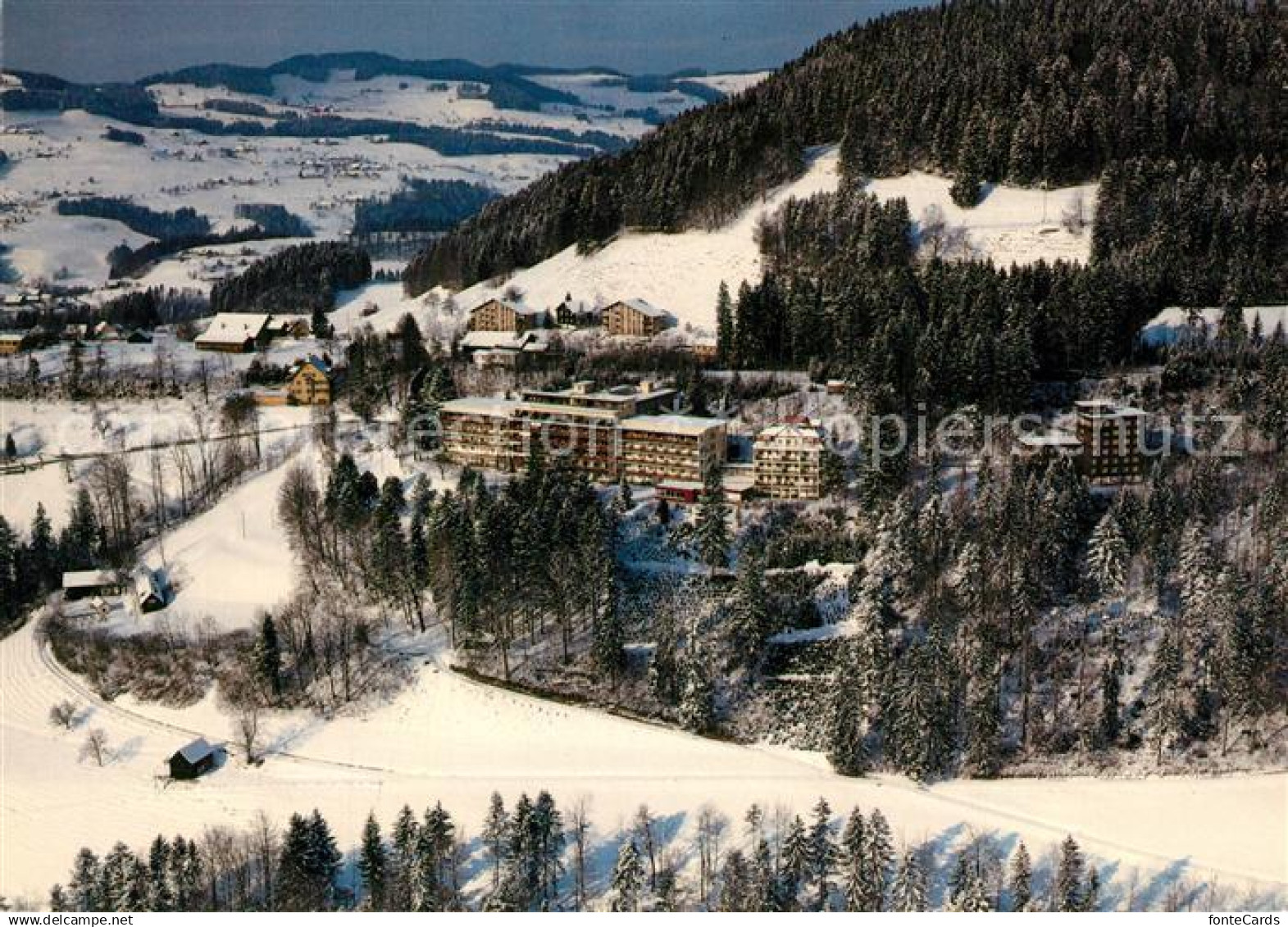 Wald ZH Fliegeraufnahme Hoehenklinik Wald
