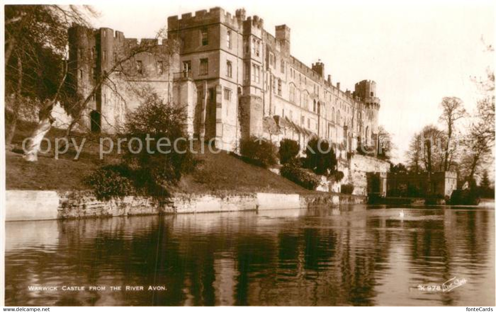 Warwick Warwick Castle from the River Avon