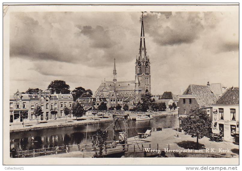WEESP ..... HERENGRACHT MET RK KERK