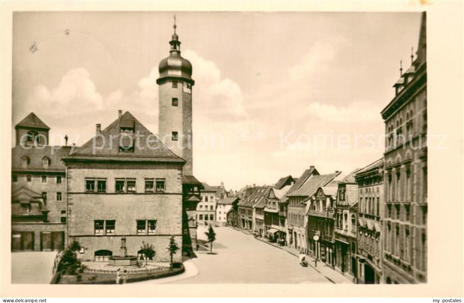 Weida  Thueringen Markt mit Rathaus