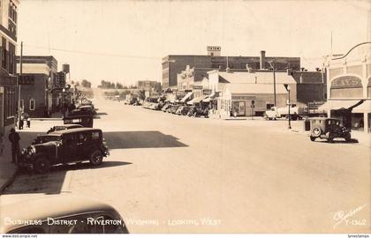 B187 US District Riverton Wyoming Hays' Shop Coca Cola Cars RPPC postcard